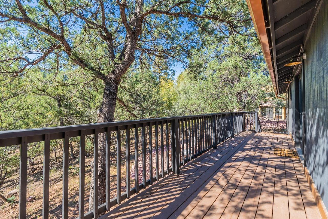The Pine House - Cozy Mid-Century Modern, Pet-Friendly Βίλα Εξωτερικό φωτογραφία