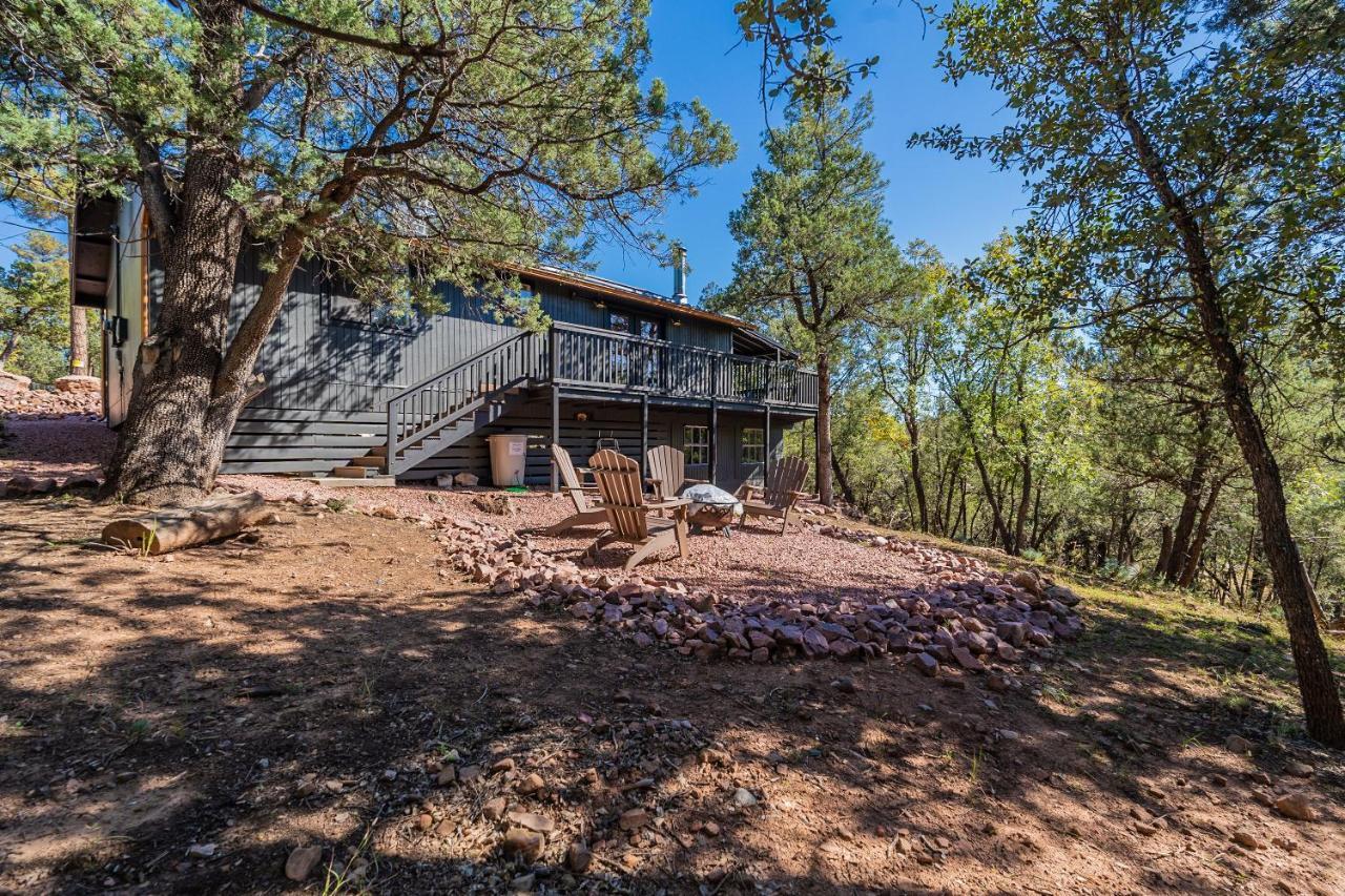 The Pine House - Cozy Mid-Century Modern, Pet-Friendly Βίλα Εξωτερικό φωτογραφία